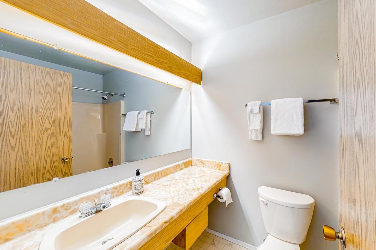 Whitefoot Lodge 314 Big White Ski Resort ภายนอก รูปภาพ
